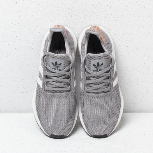 adidas Swift Run