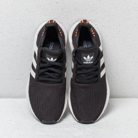 adidas Swift Run