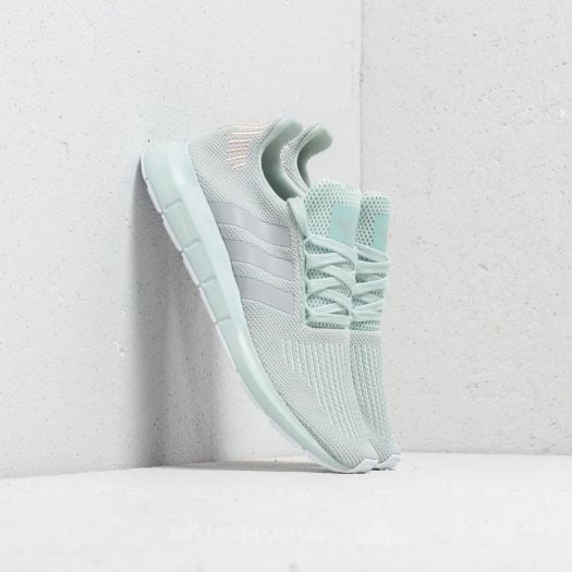 Adidas swift run vapour green hotsell