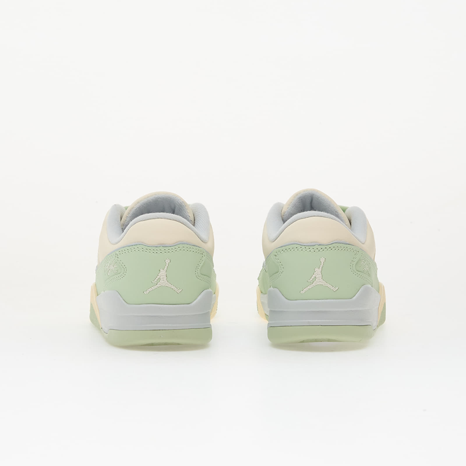 Naiste jalatsid Jordan Flight Court Pale Ivory/ Jade Aura-Aura-Muslin