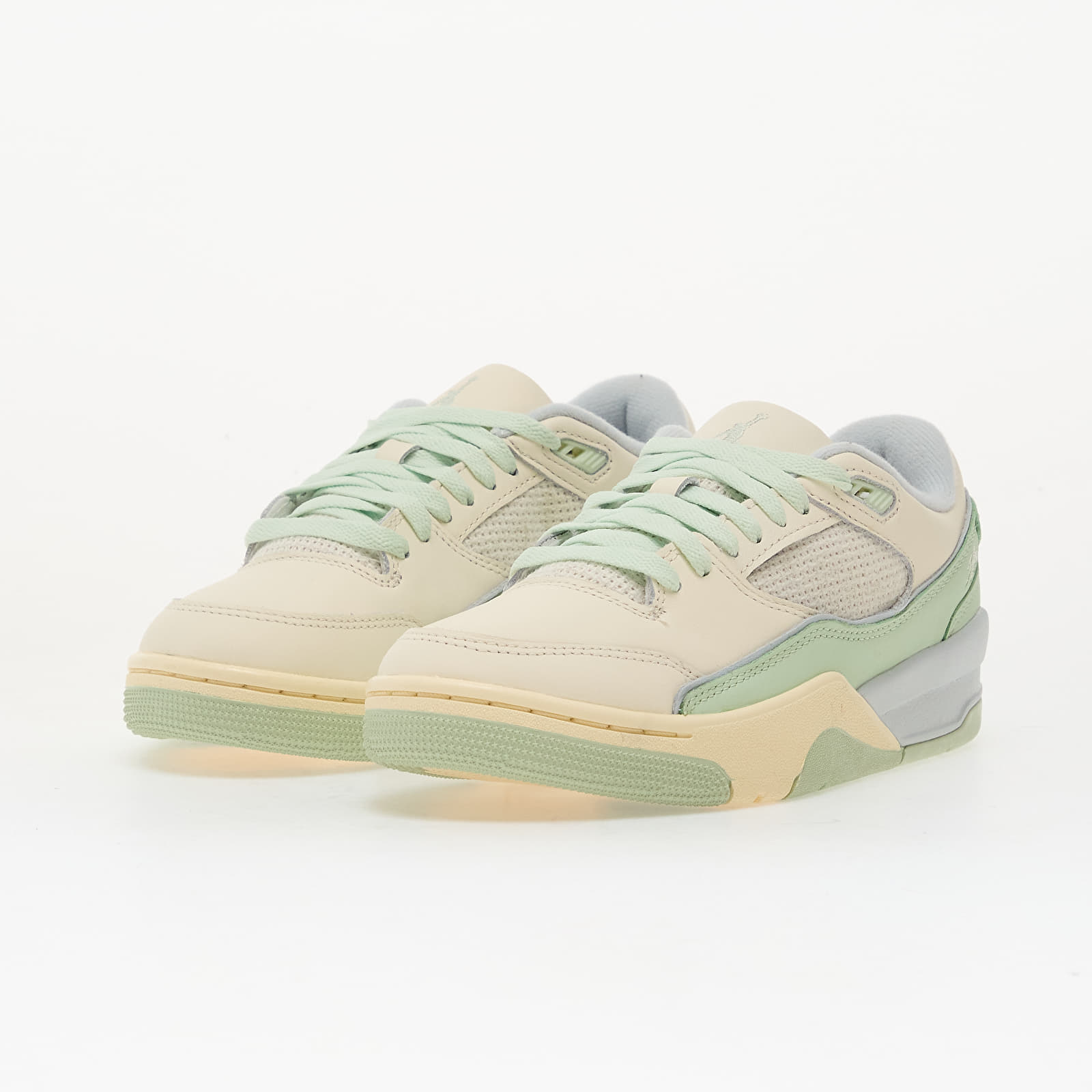 Naiste jalatsid Jordan Flight Court Pale Ivory/ Jade Aura-Aura-Muslin