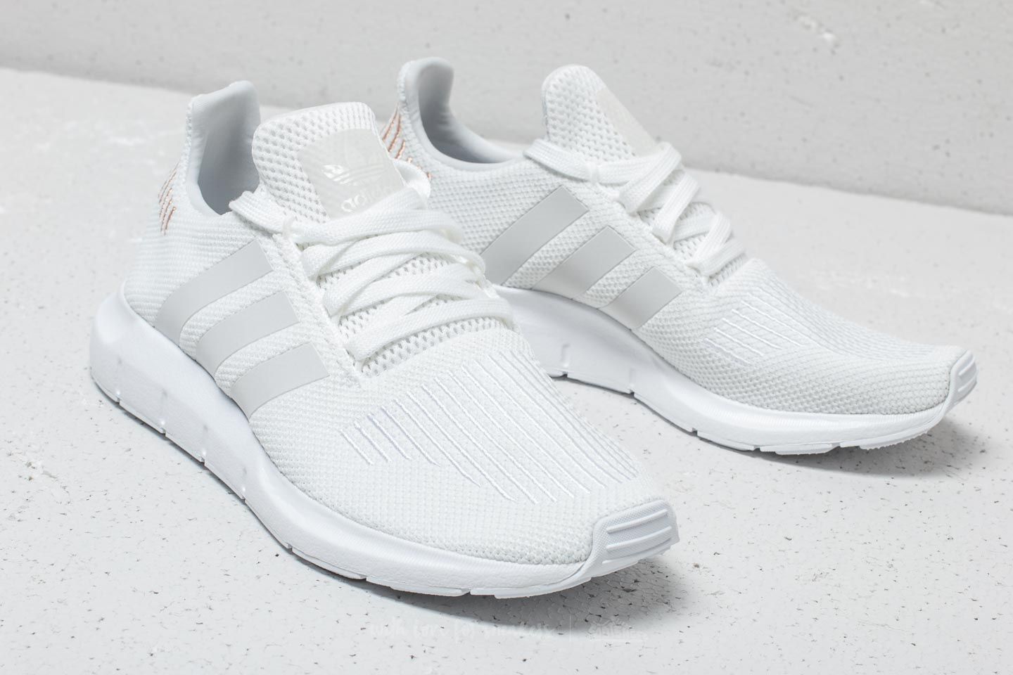 Damen Sneaker und Schuhe adidas Swift Run W Ftw White Crystal White Ftw White Footshop