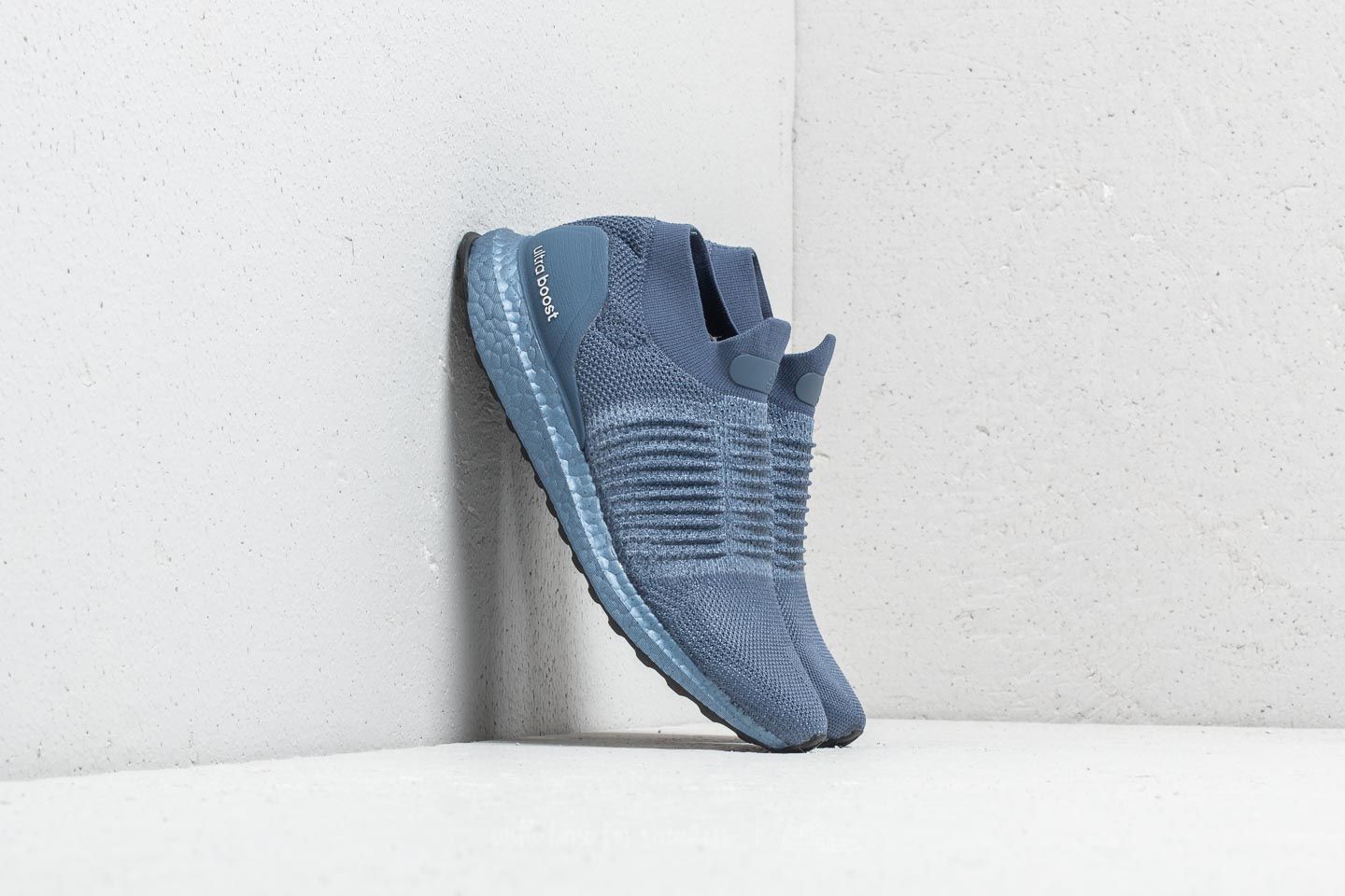 Ultra boost laceless blue outlet