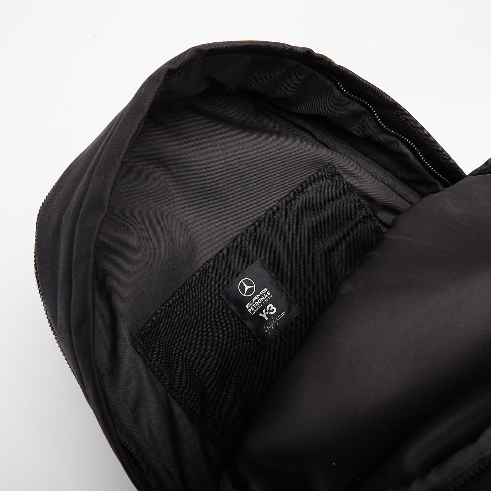 Ryggsäckar Y-3 Mercedes AMG Petronas Formula 1 Team Backpack Black