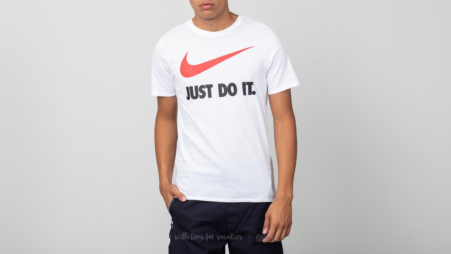 Nike Sportswear Just Do It Swoosh Shortsleeve Tee