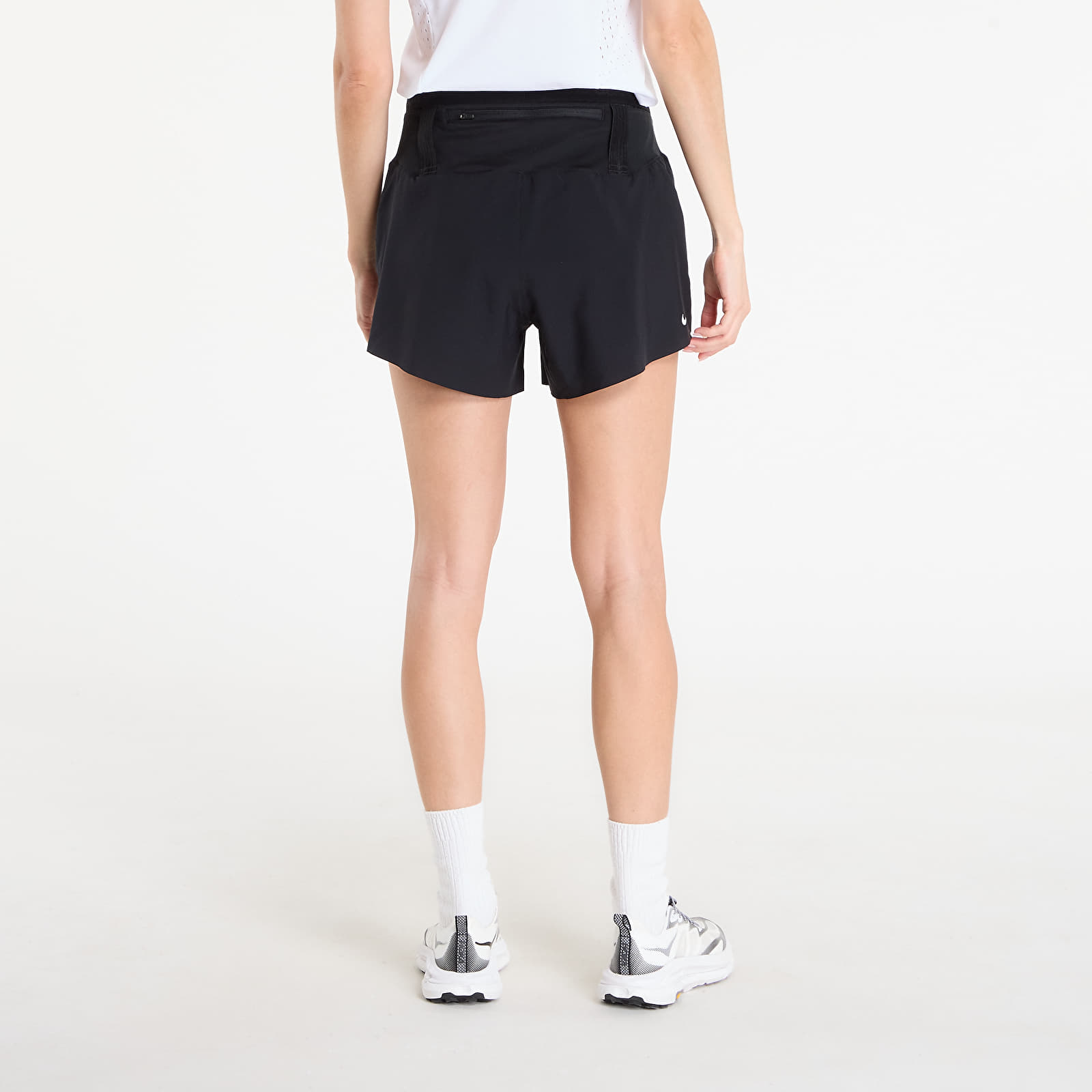 Kurzhosen Nike ACG Women's Dri-FIT Mid-Rise Brief-Lined Trail Running Shorts Black/ Black/ Summit White