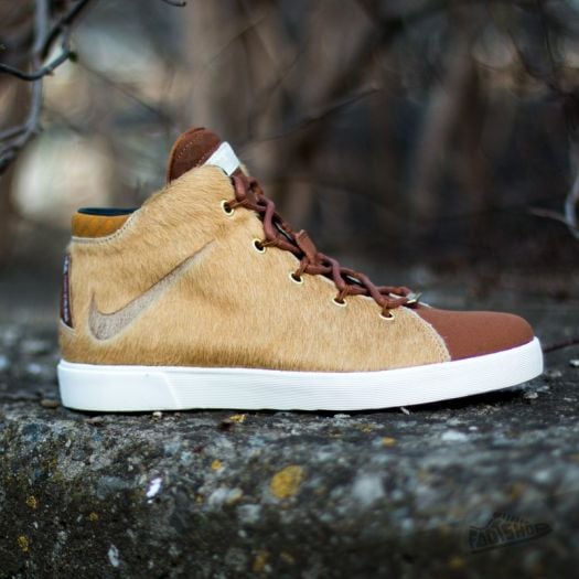 Lebron hazelnut top
