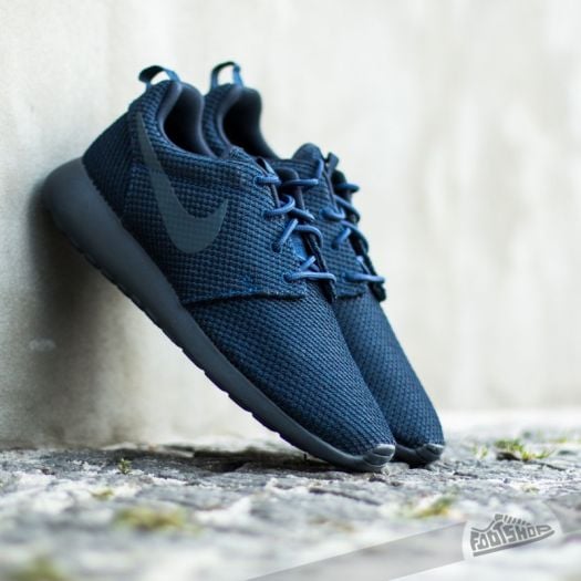 Navy blue roshes mens sale