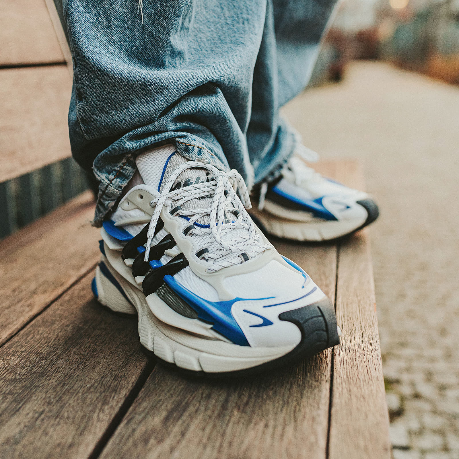 Ανδρικά παπούτσια adidas Virginia Adistar Jellyfish by Pharrell Focus Olive/ Core Black/ Team Royal Blue