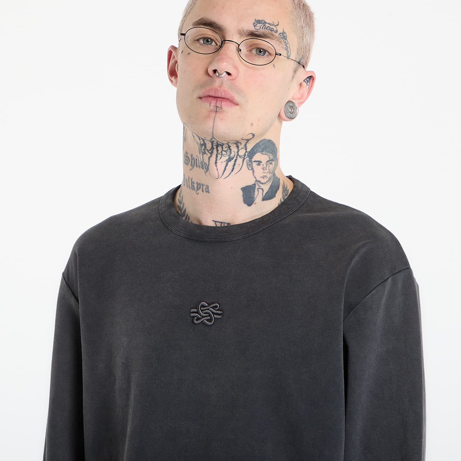 Männer T-Shirts Filling Pieces Longsleeve Boxy Embroidered Vintage Black