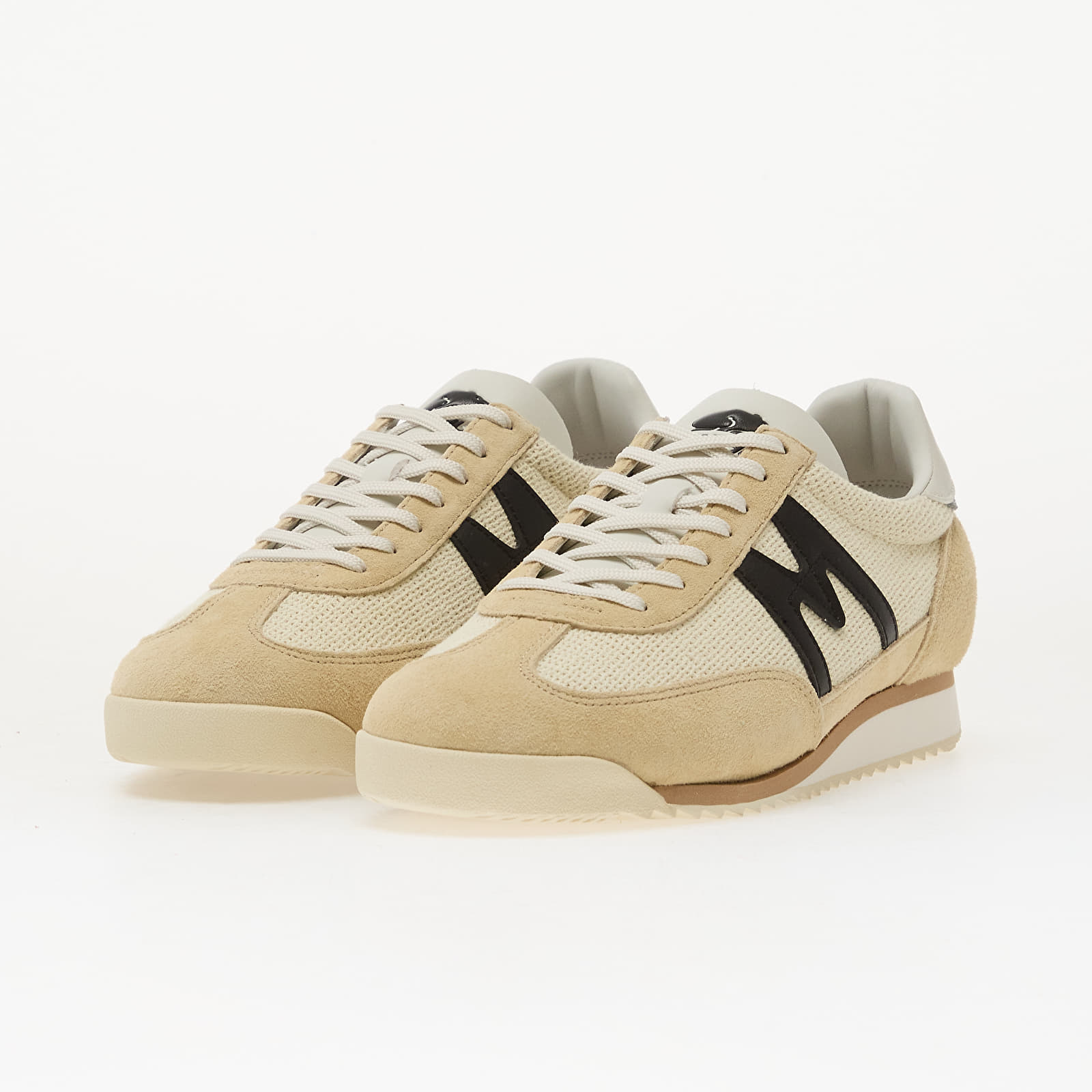 Meeste kingad Karhu Mestari 76 Boulder/ Jet Black