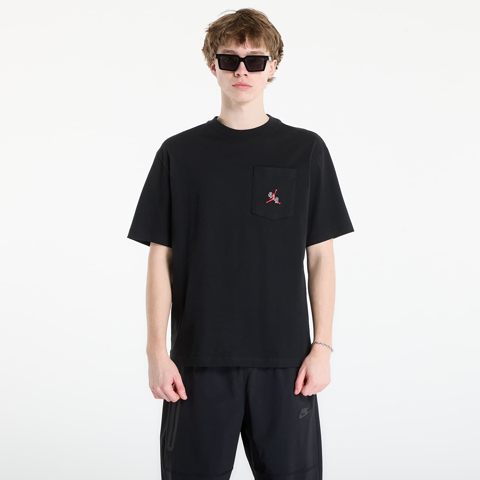 Majice T-shirt Jordan Men's T-Shirt Black/ Gym Red