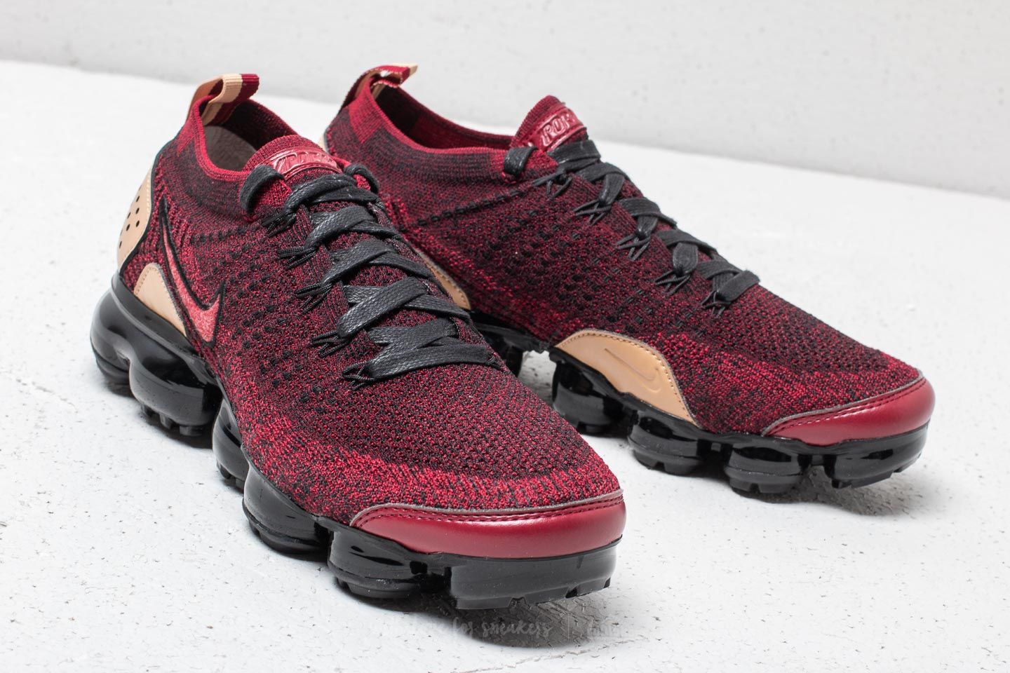 Chaussures et baskets homme Nike Air Vapormax Flyknit 2 NRG Team Red/ Team  Red-Black | Footshop