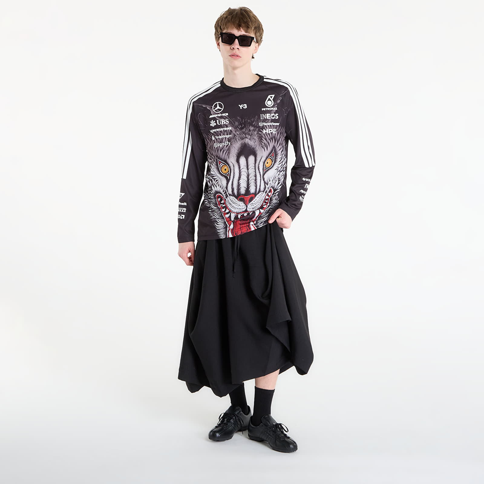 Men's T-shirts Y-3  x Mercedes-AMG PETRONAS Formula One Team Driver Jersey Long Sleeve Black
