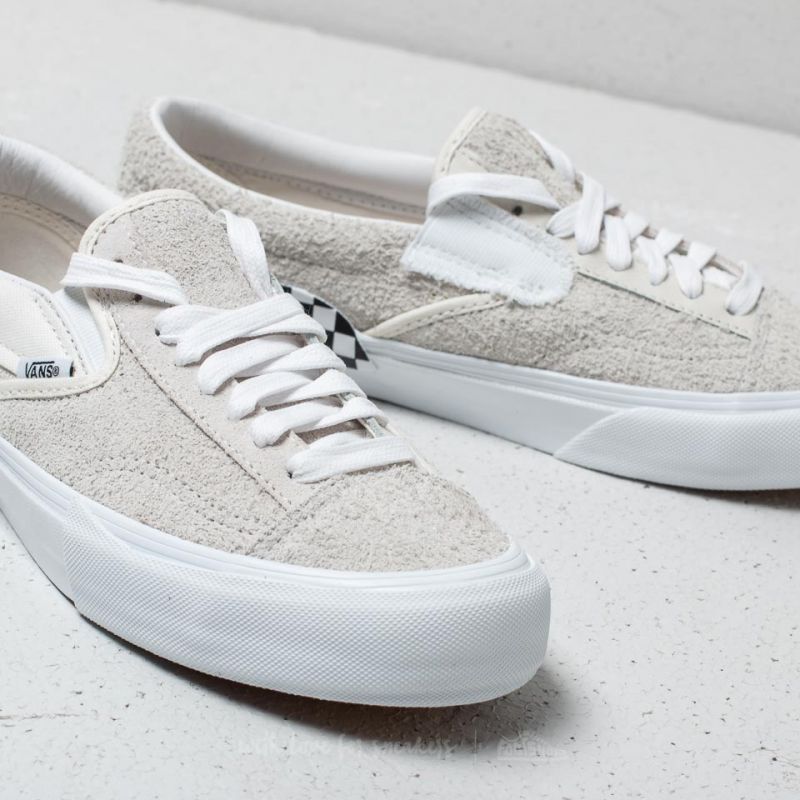 スリッポン/モカシン SLIP-ON CAP LX MARSHMALLOW  VANS Vans Cut & Paste Slip-On Cap LX Marshmallow/ True White | Footshop