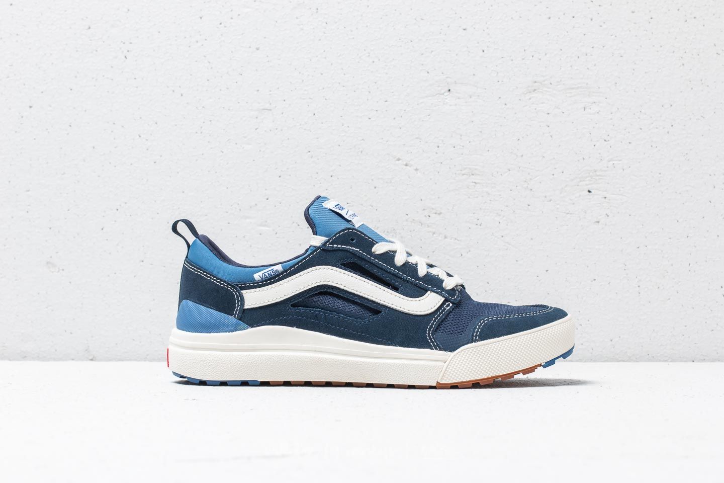 Ultrarange 3d blue 2025