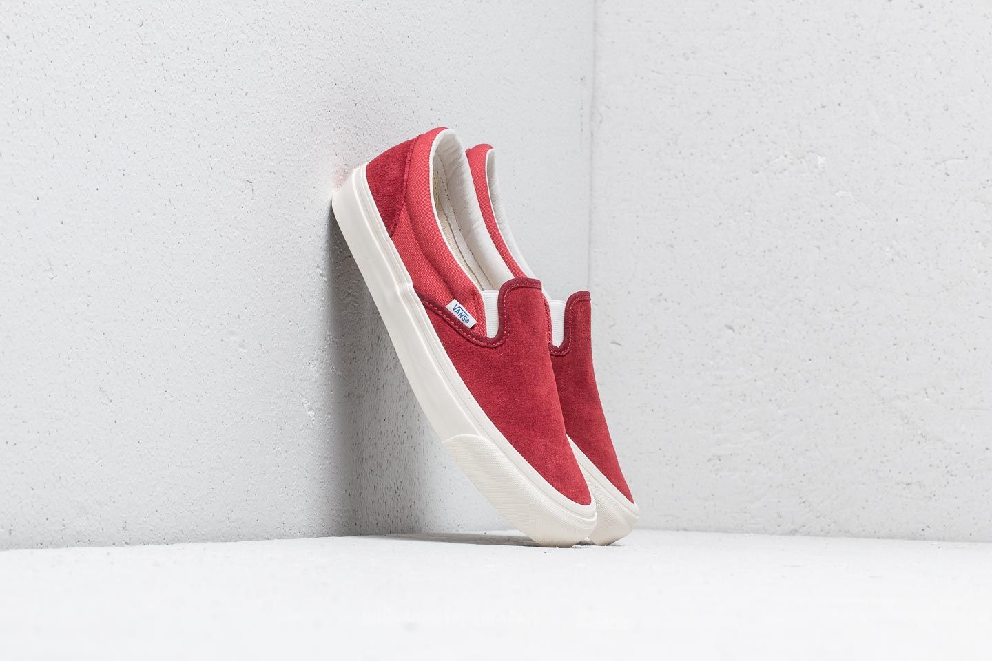 Zapatillas Hombre Vans OG Classic Slip-On (Suede/ Canvas) Sun-Dried Tomato/ Mineral Red