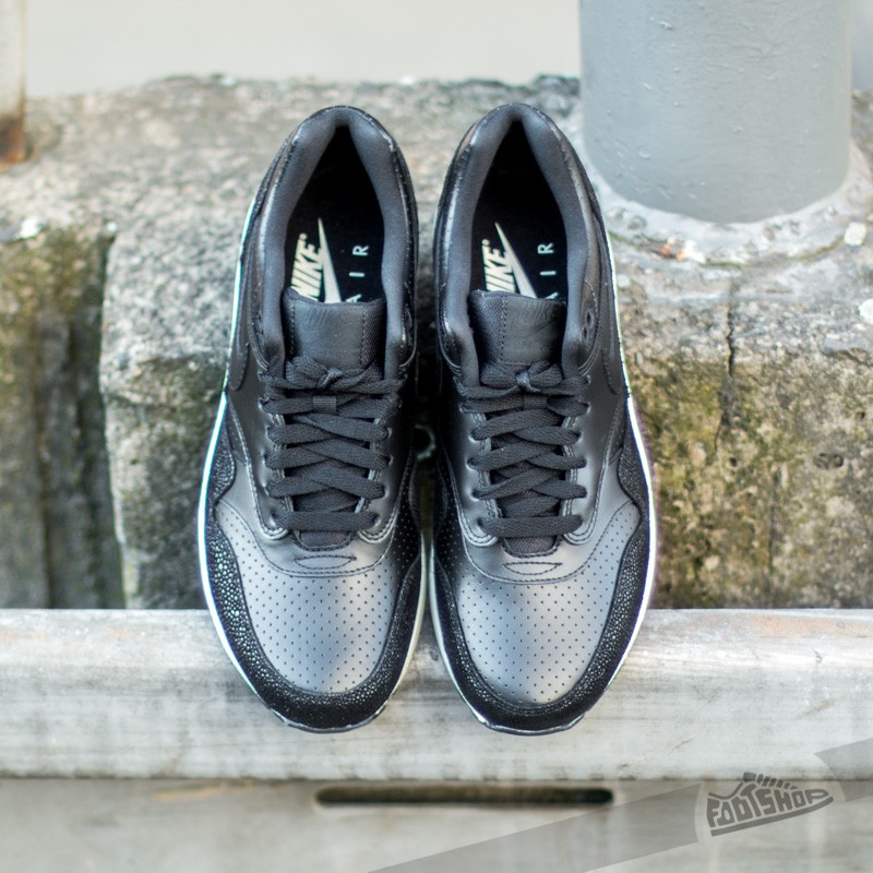 Nike air max 1 black leather hot sale