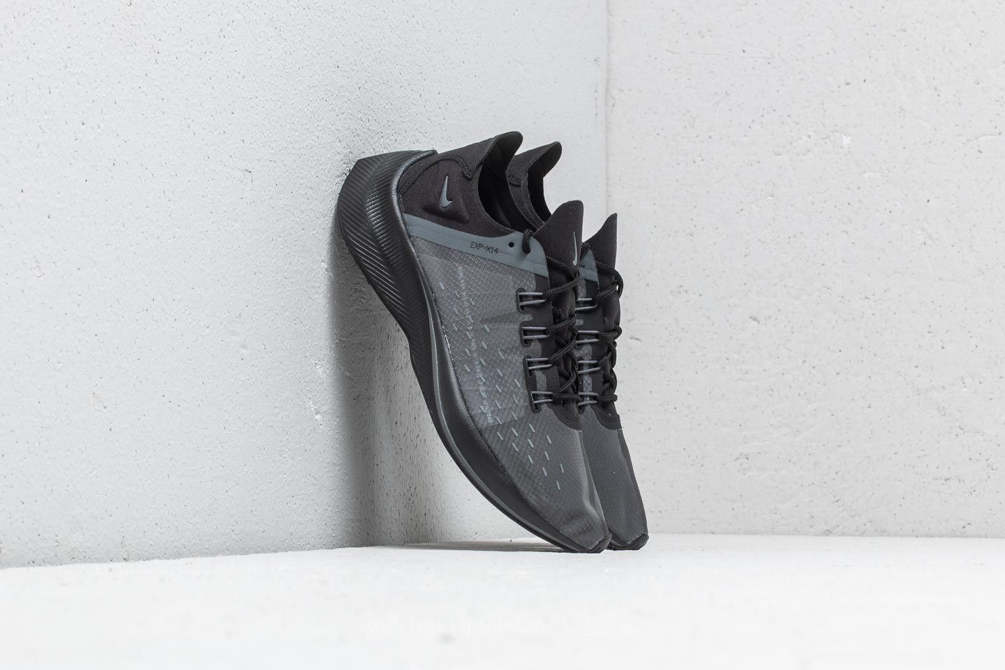 Zapatillas mujer Nike EXP-X14 (GS) Black/ Dark Grey-Wolf Grey
