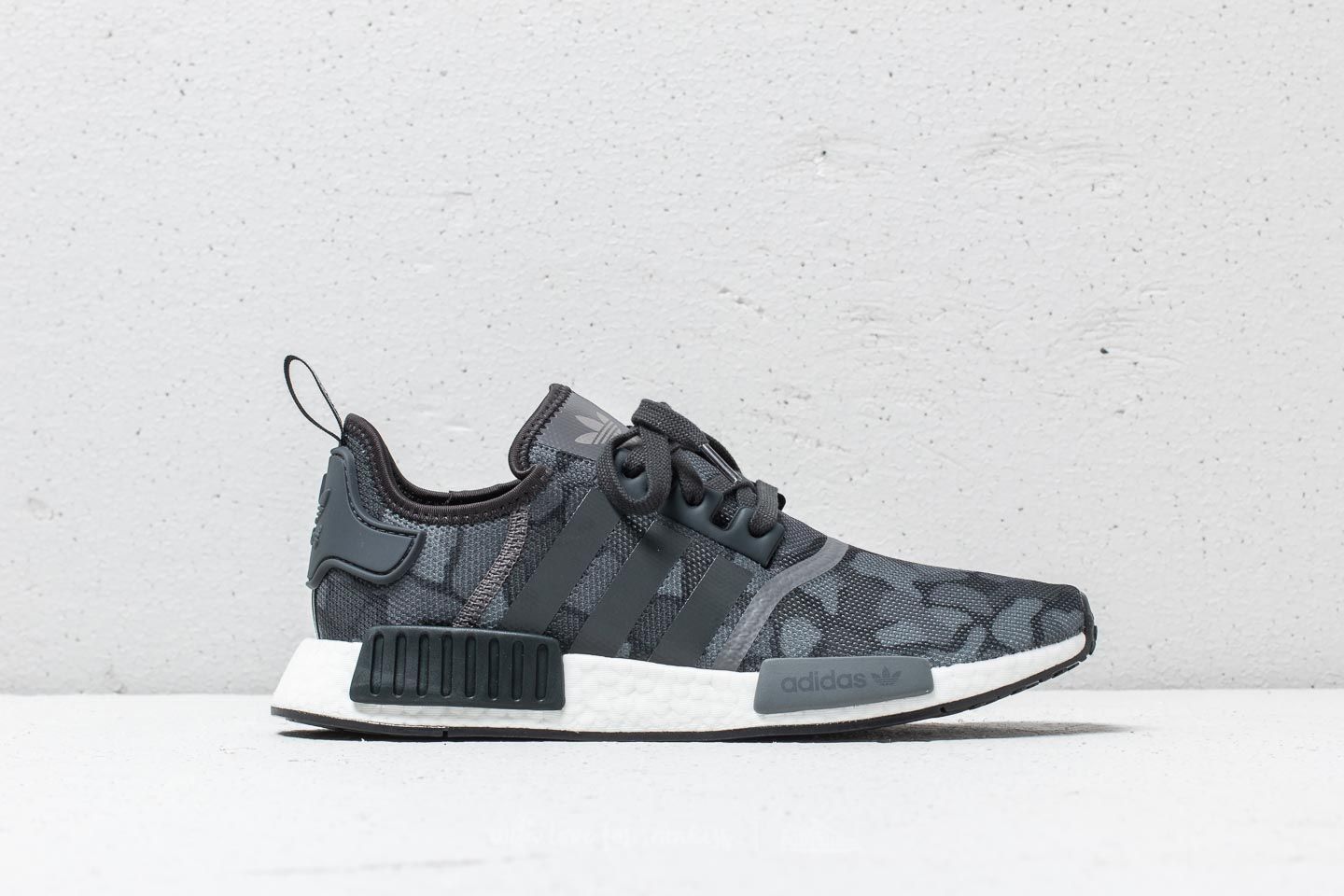 Nmd r1 sales grey camo