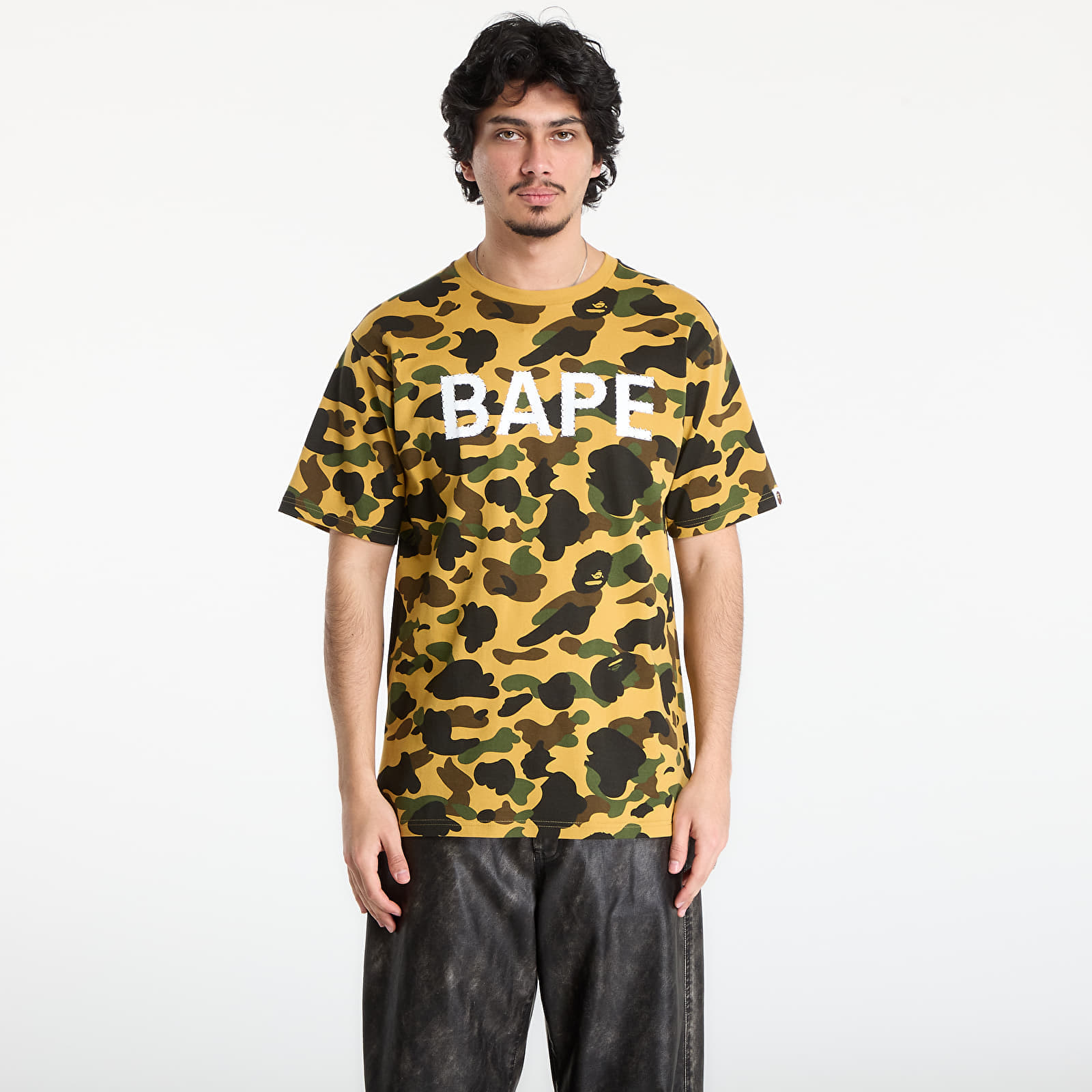 Тениска A BATHING APE 1St Camo Bape Rhinestone Tee UNISEX Yellow XXL