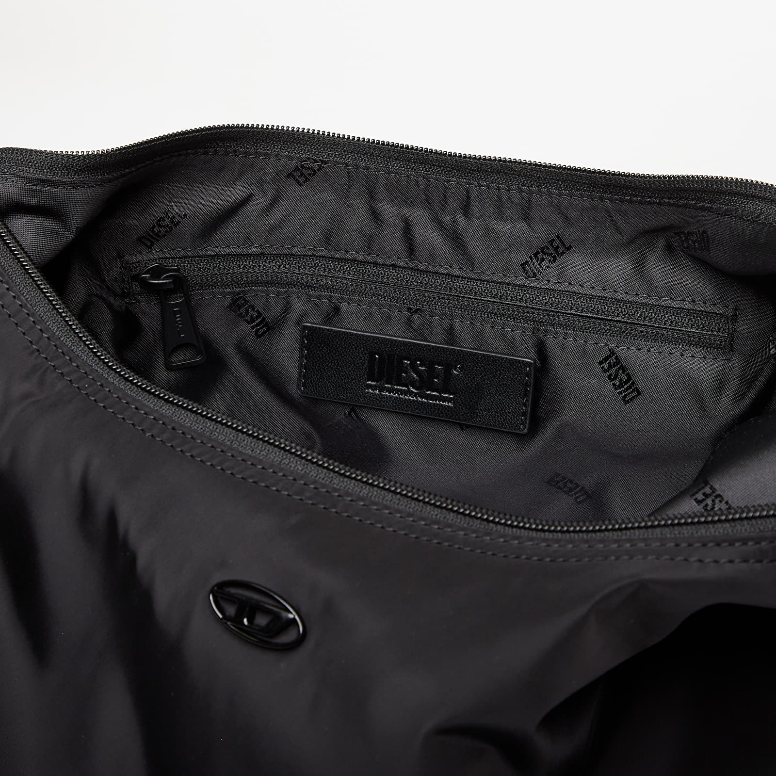 Damenhandtaschen Diesel D-Pack Hobo X Shoulder Bag Black