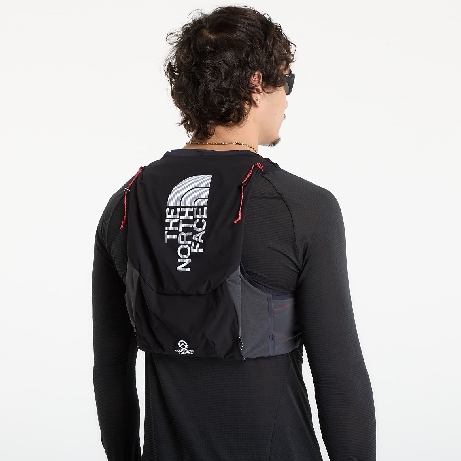 Vesten The North Face Summit Run Vest 10 TNF Black/ Asphalt Grey