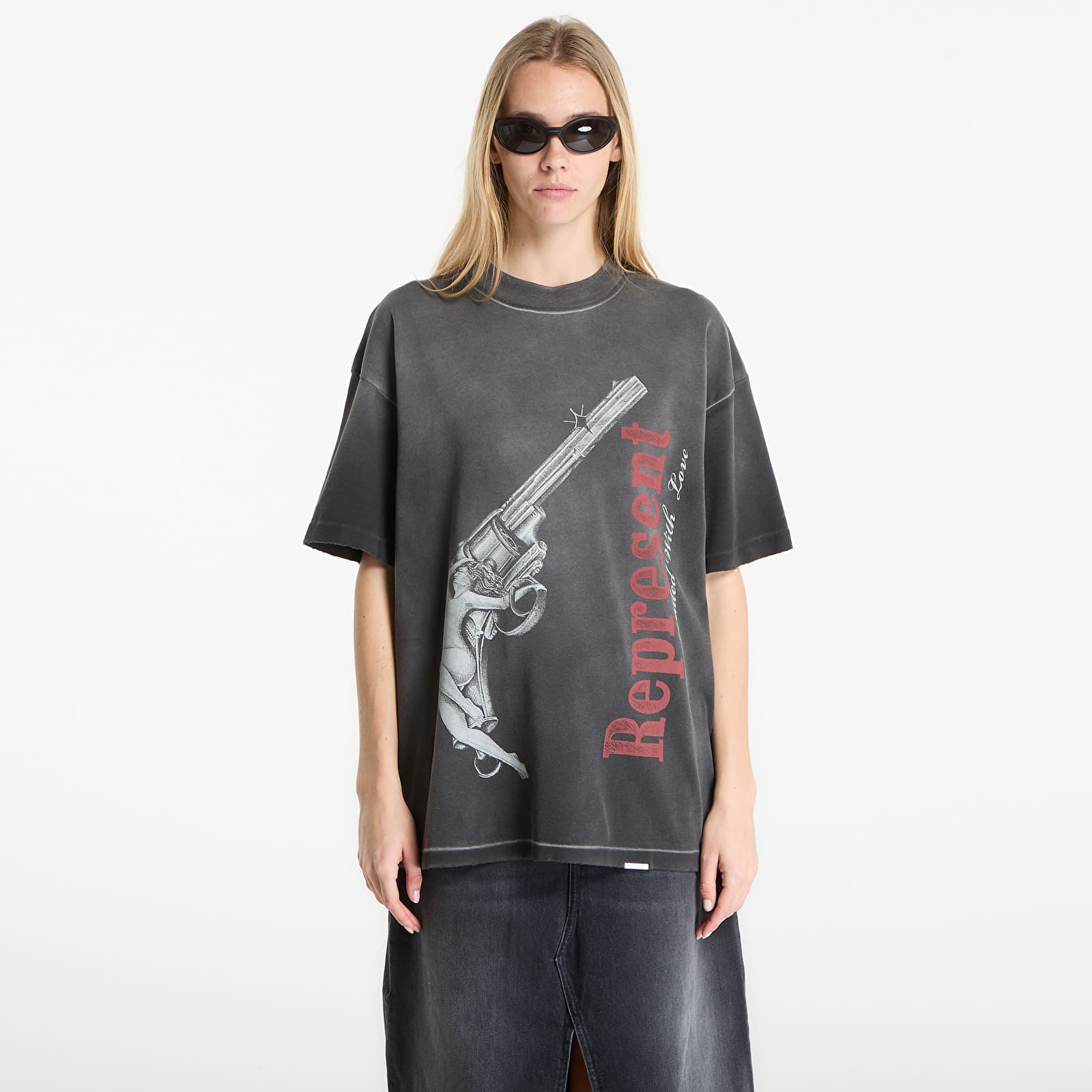 Тениска REPRESENT Loaded With Love T-Shirt UNISEX Stained Black S