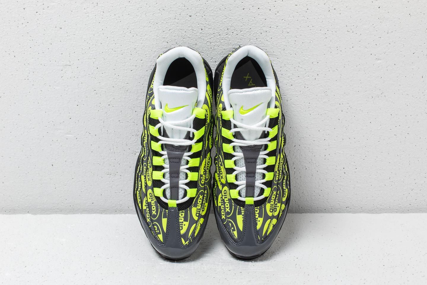 Nike air max 95 premium deals all over logo