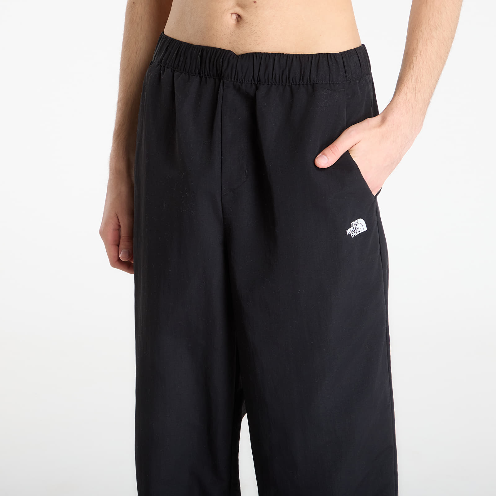 Byxor The North Face TNF Easy Wind Pant TNF Black