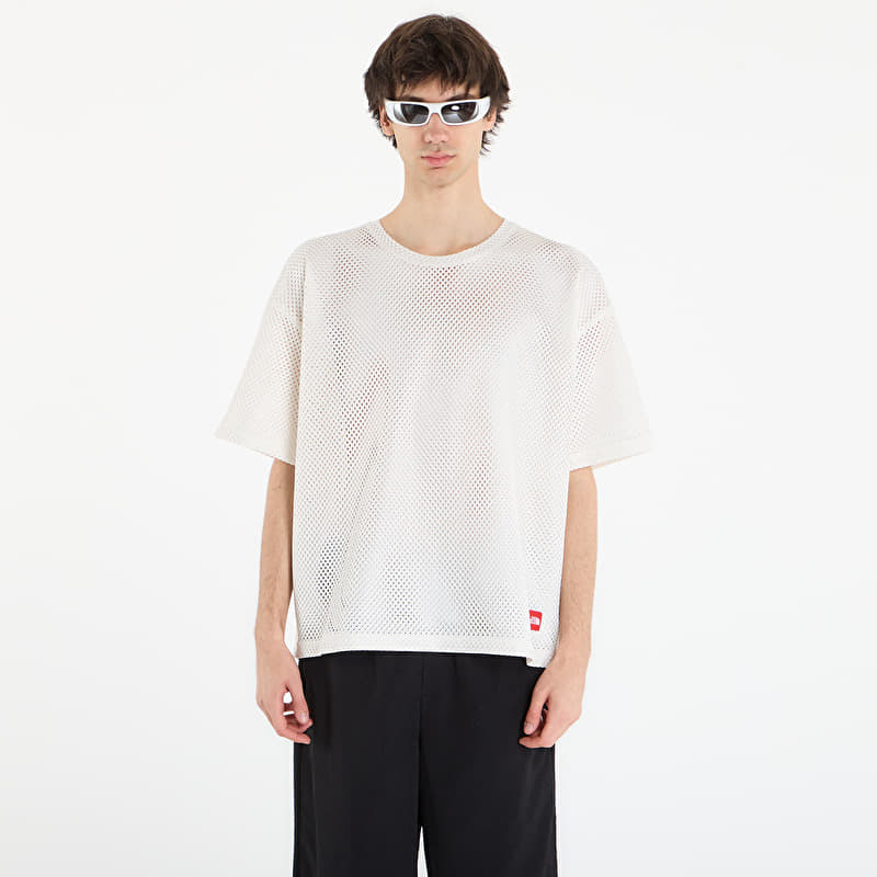 T-shirt The North Face Redbox Mesh T-Shirt White Dune