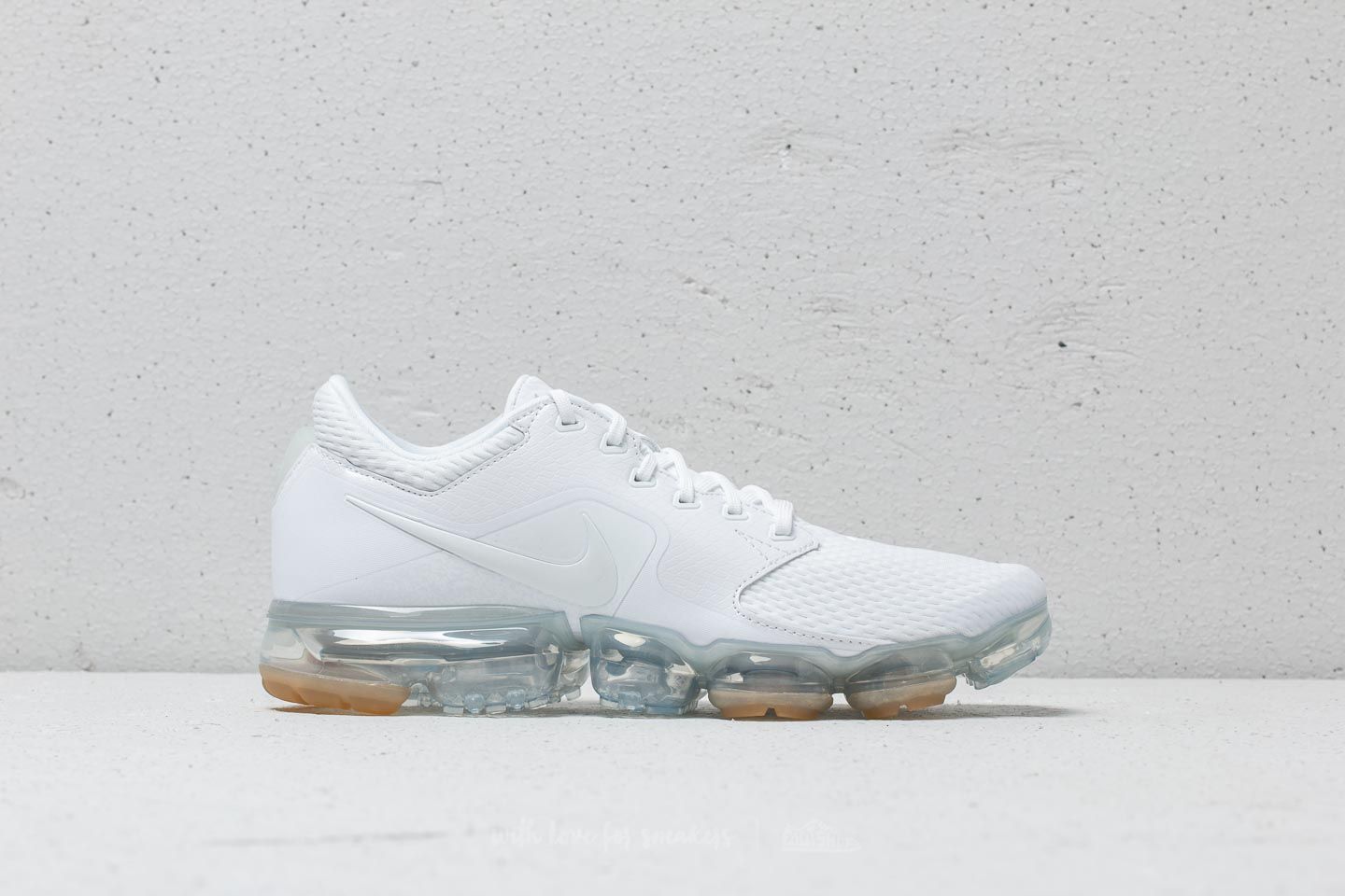 Air vapormax cs white gum top