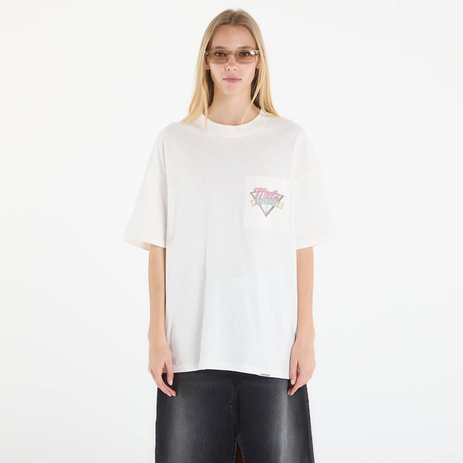 Tričká REPRESENT x Mel'S Dinner T-Shirt UNISEX Flat White