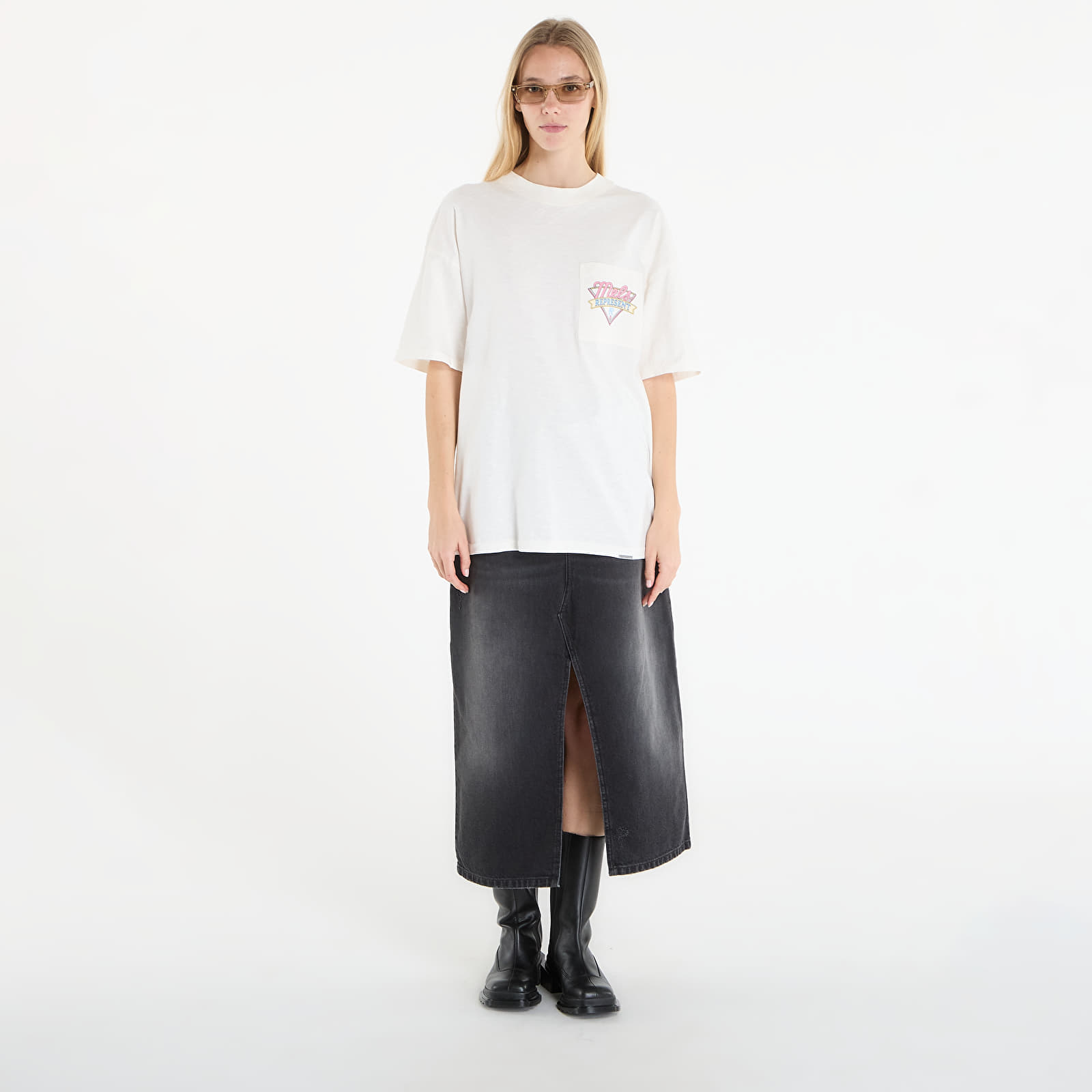 Tričká REPRESENT x Mel'S Dinner T-Shirt UNISEX Flat White