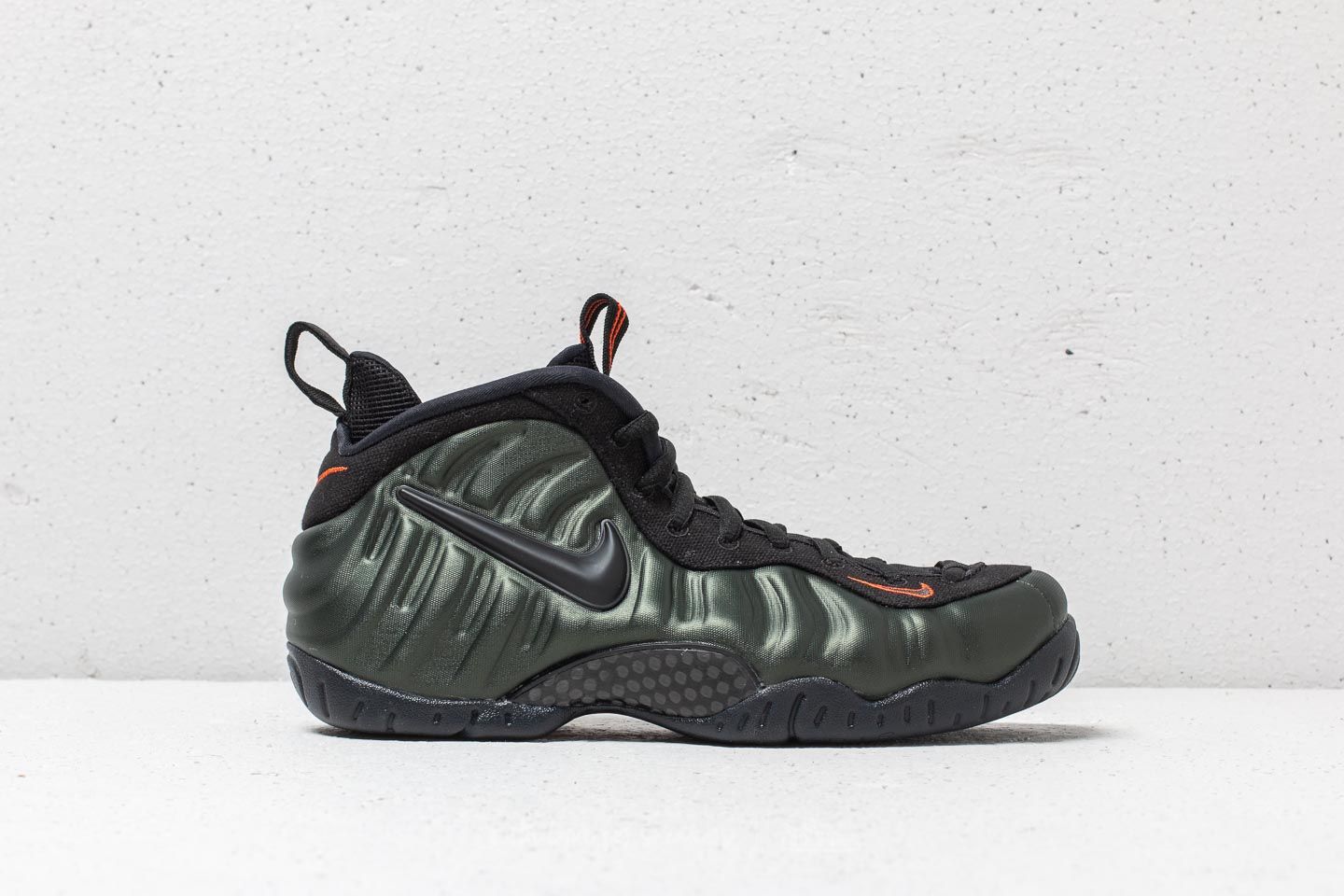 Foamposite pro sequoia black team 2025 orange