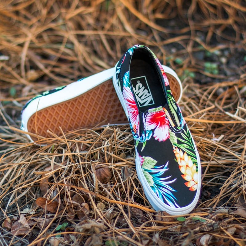Hawaiian print vans slip ons store