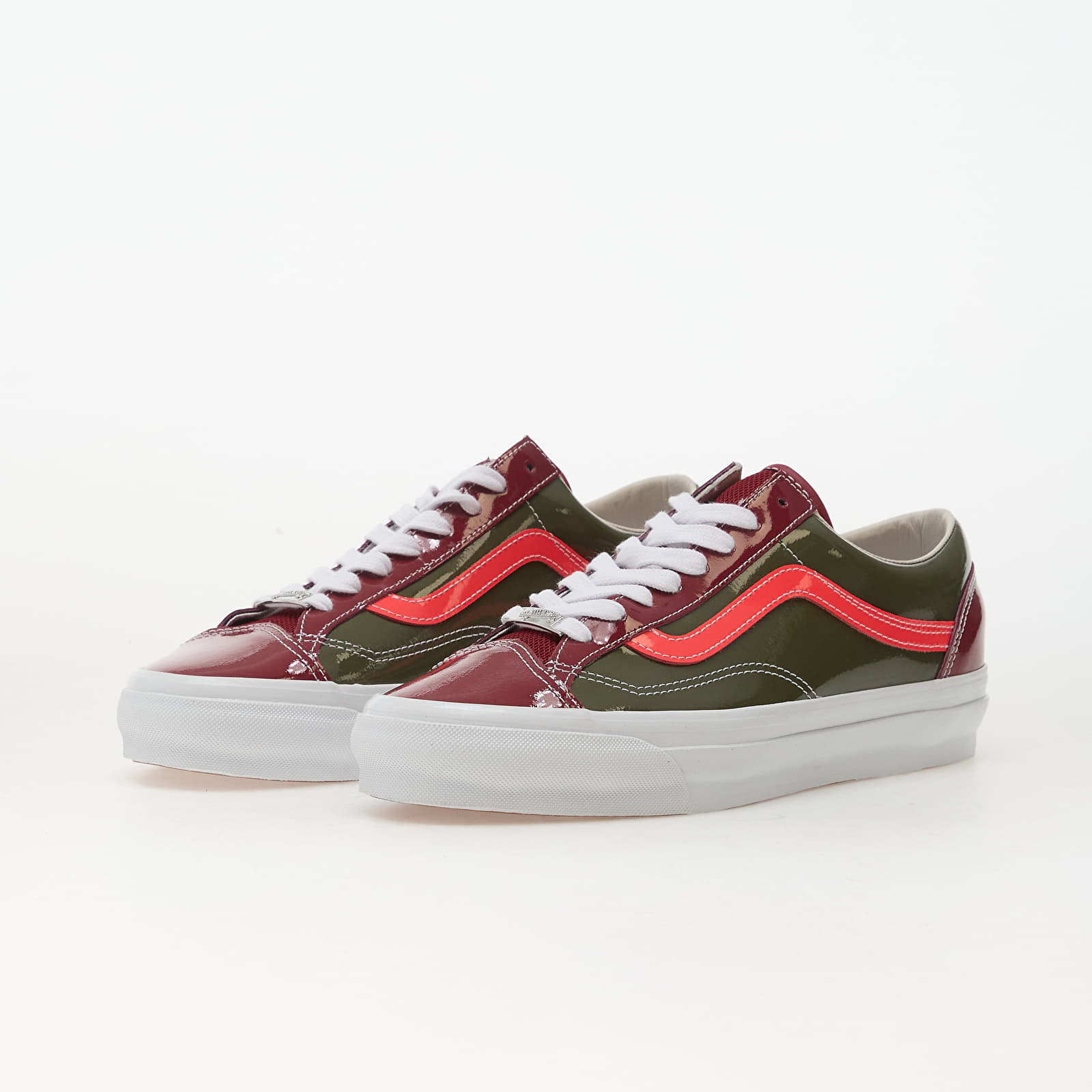 Herren Sneaker und Schuhe Vans LX Old Skool 36 Patent Bordeaux/ Olive