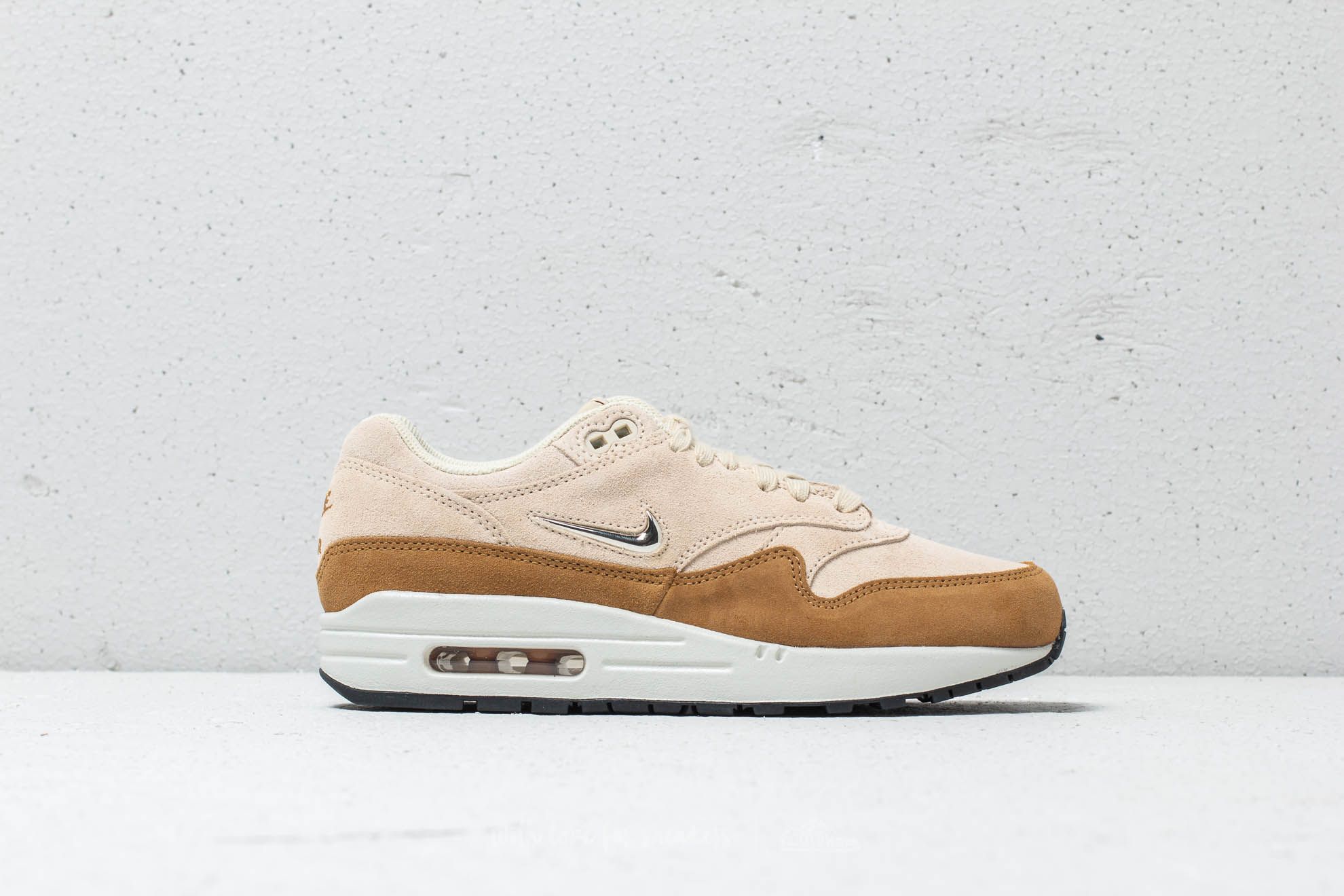 Women s shoes Nike Wmns Air Max 1 Premium SC Beach Metallic Gold Grain Footshop