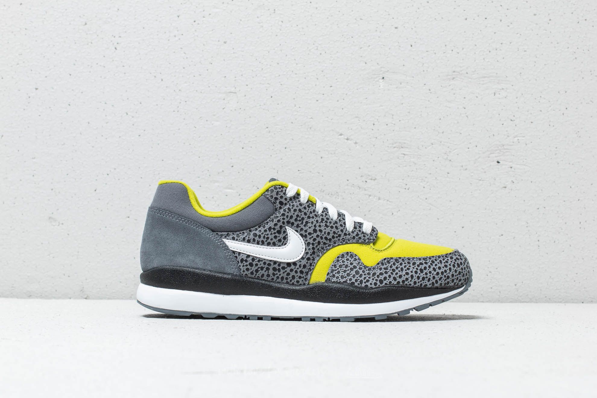Men s shoes Nike Air Safari SE Flint Grey White Bright Cactus Footshop