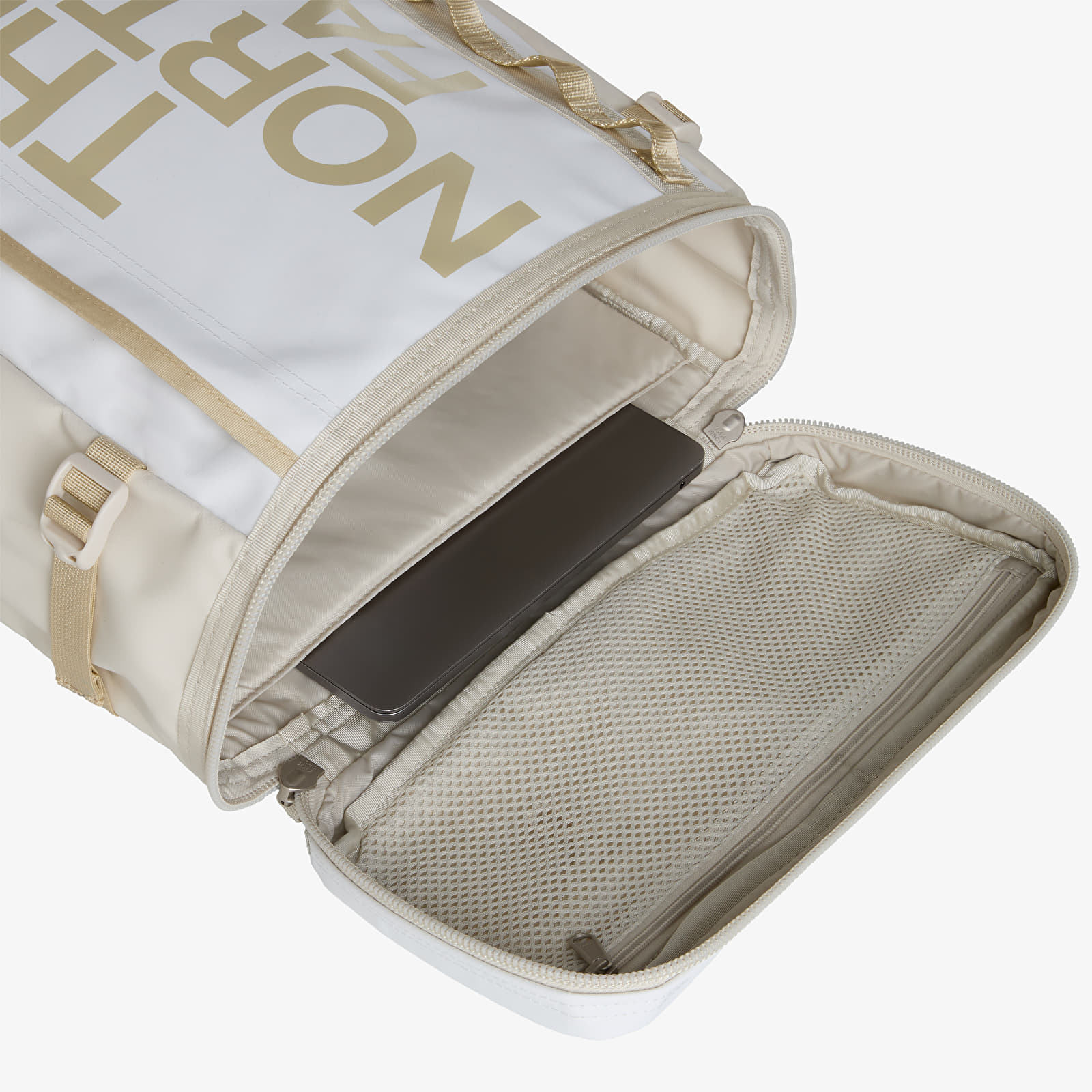 Pánské batohy The North Face Base Camp Fuse Box Backpack White Ash/ Calacatta/ Pale Khaki