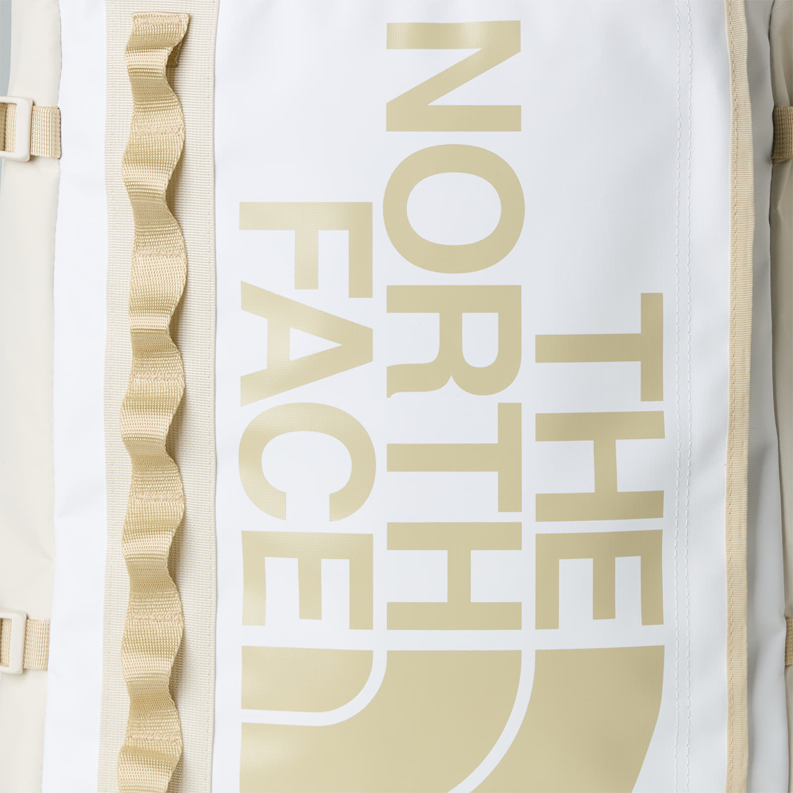 Pánské batohy The North Face Base Camp Fuse Box Backpack White Ash/ Calacatta/ Pale Khaki