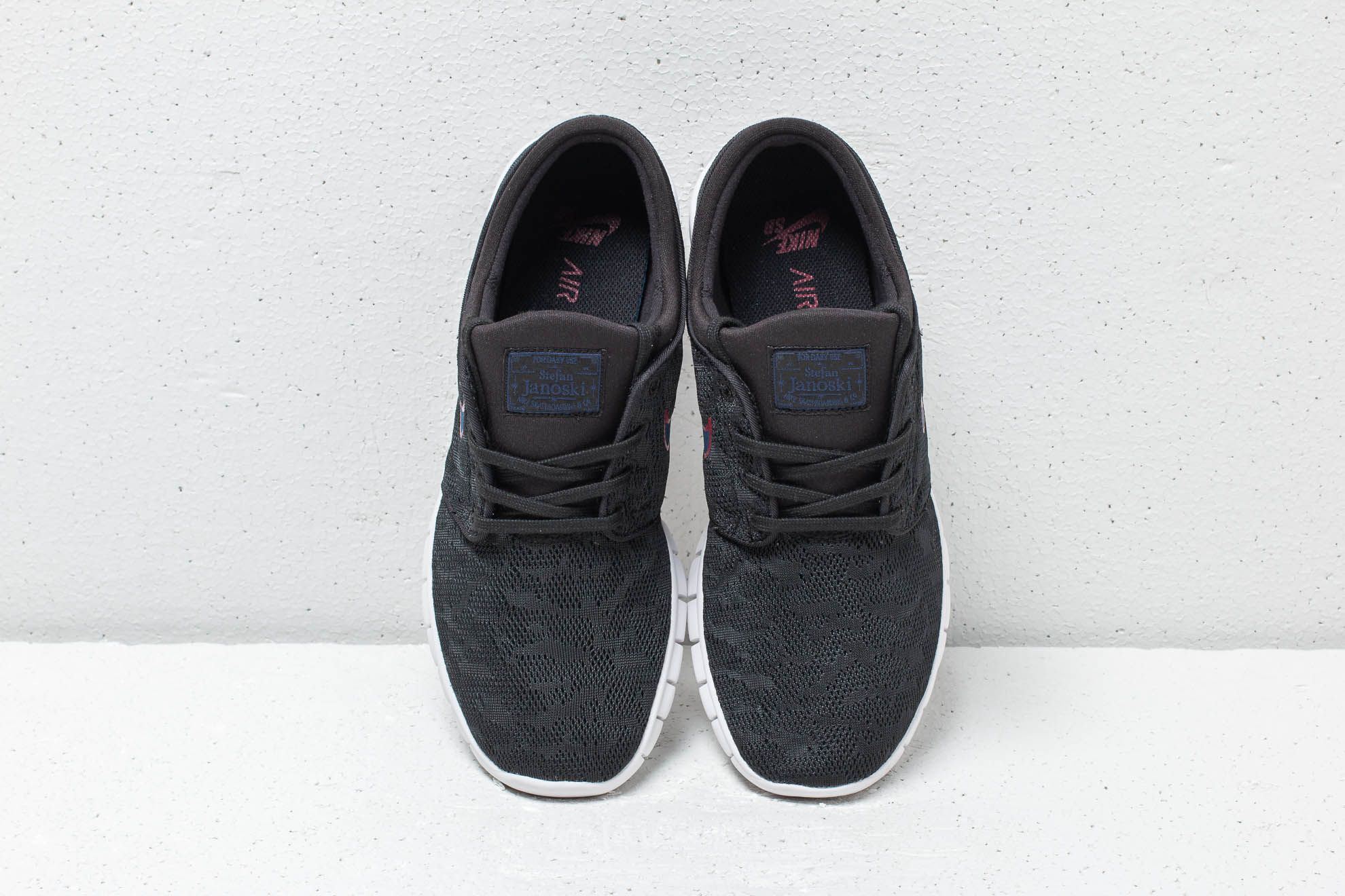 Stefan janoski max blue void top
