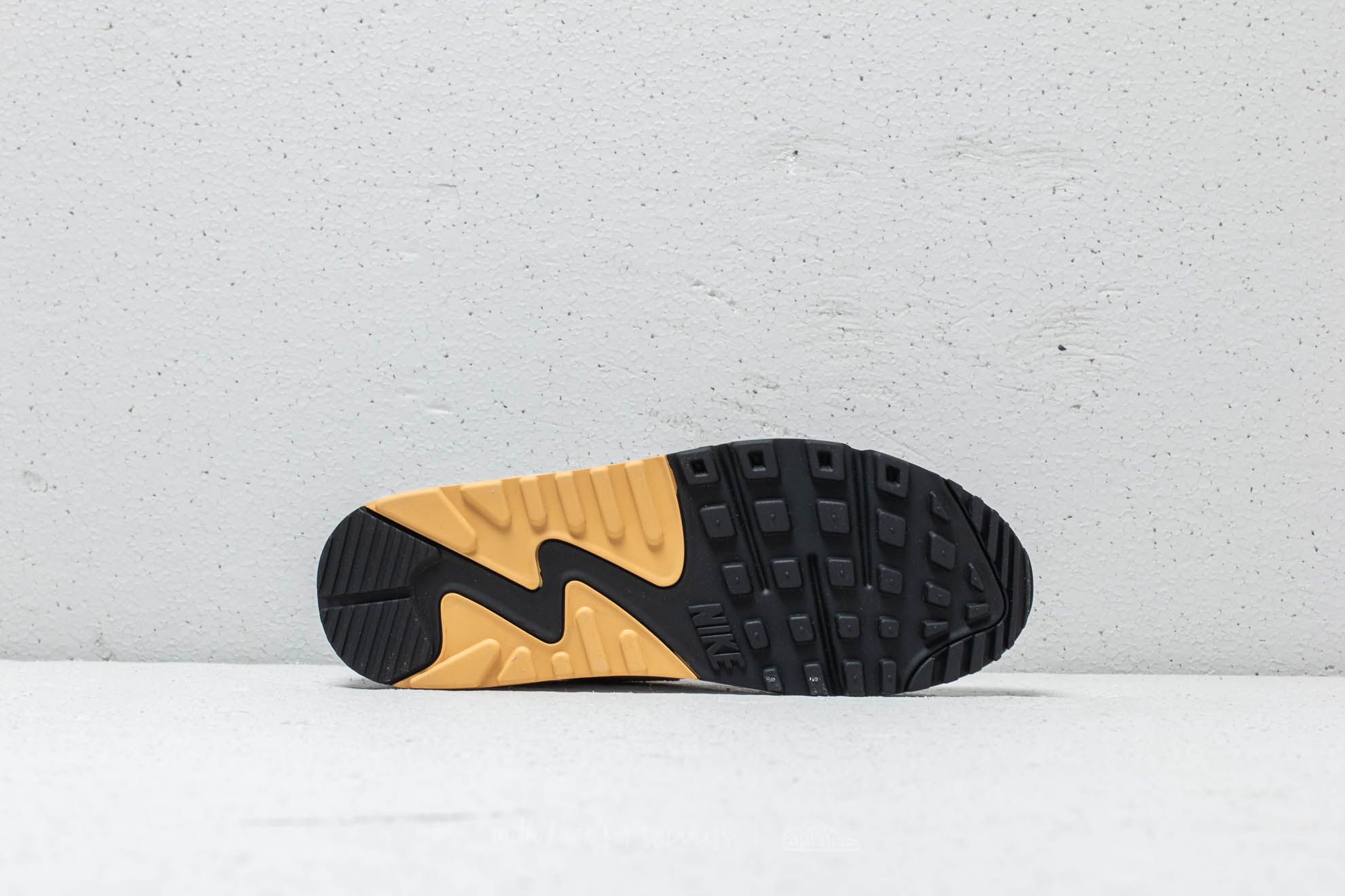 Férfi cipők Nike Air Max 90/ 1 White/ Metallic Gold-Black