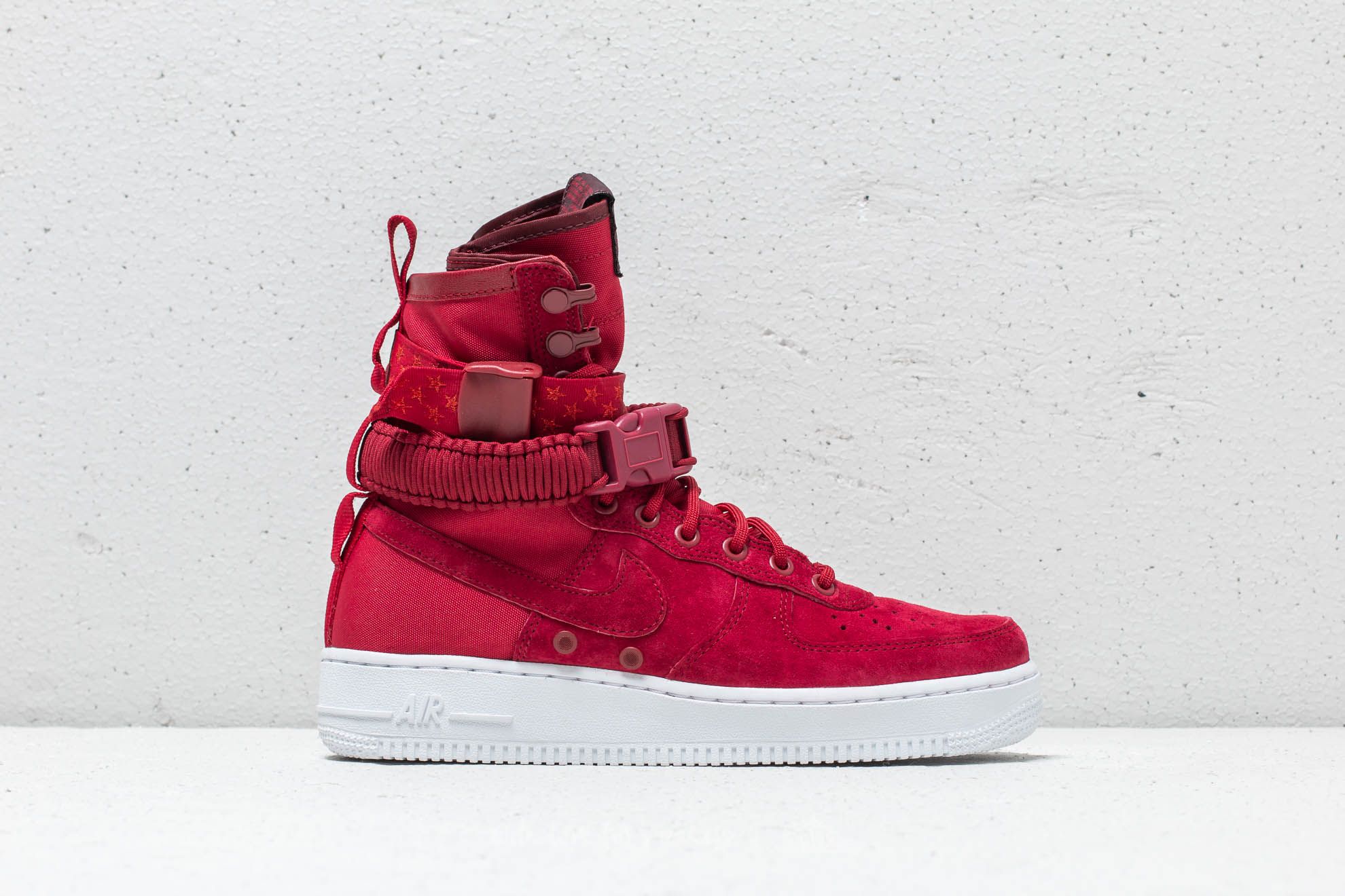 Nike special field online air force 1 womens
