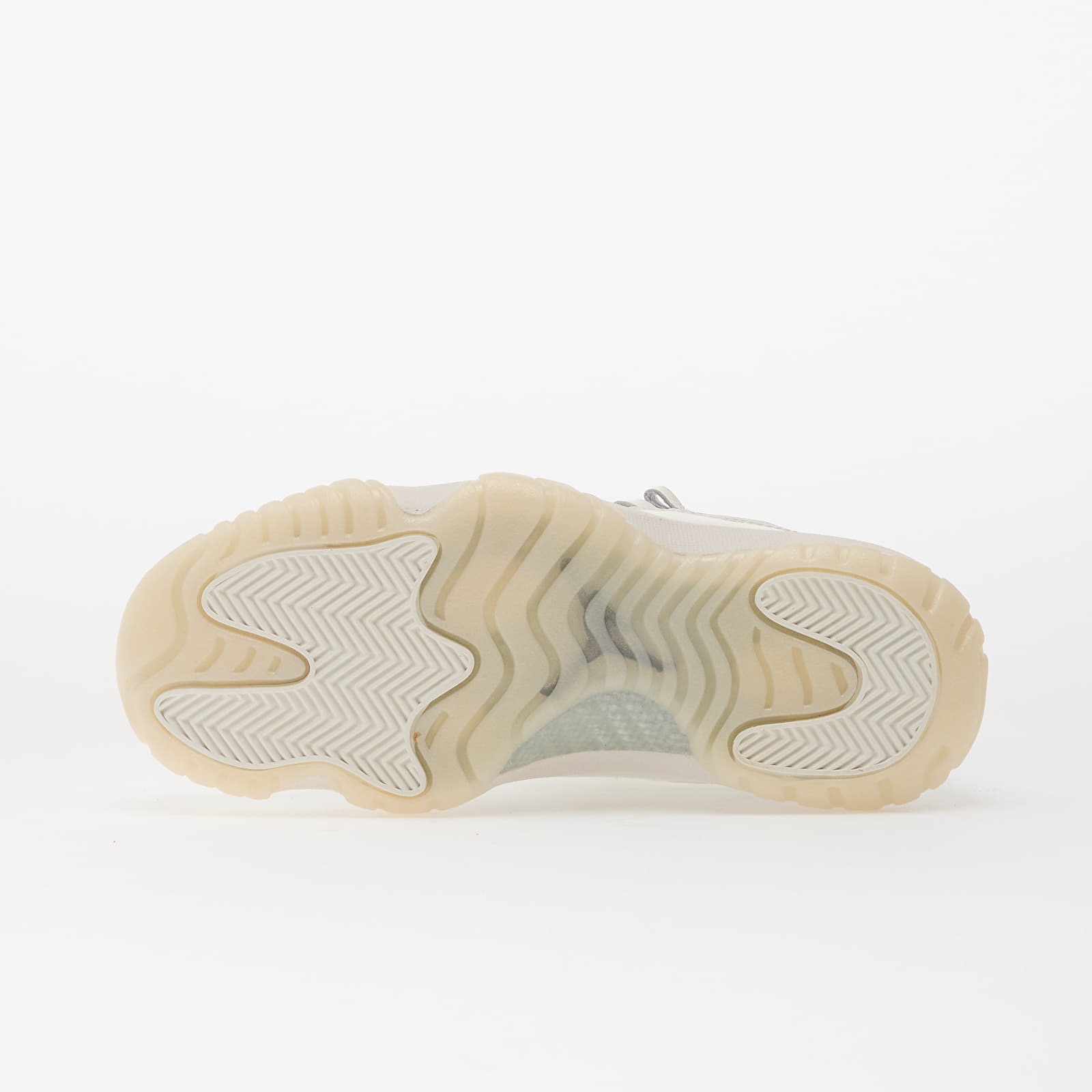 Dámske topánky a tenisky Air Jordan 11 Retro "Pearl" Sail/ Pearl Grey-White-Metallic Silver