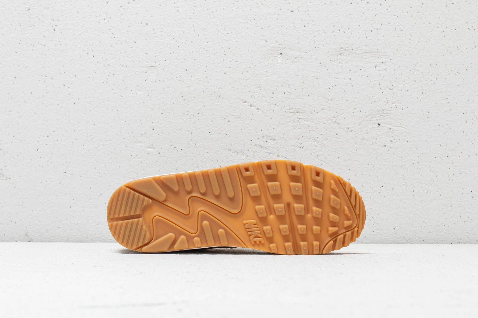 Naisten kengät Nike Wmns Air Max 90 Wheat Gold/ White