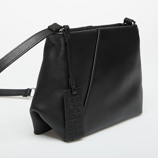 Women's Shoulder Bags MM6 Shoulder Bag Black (SB5ZH0032P8805T8013