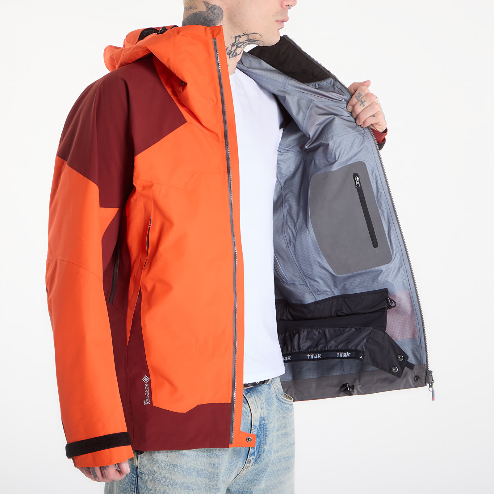 Coach-jakker Tilak Raptor Red/ Fired brick