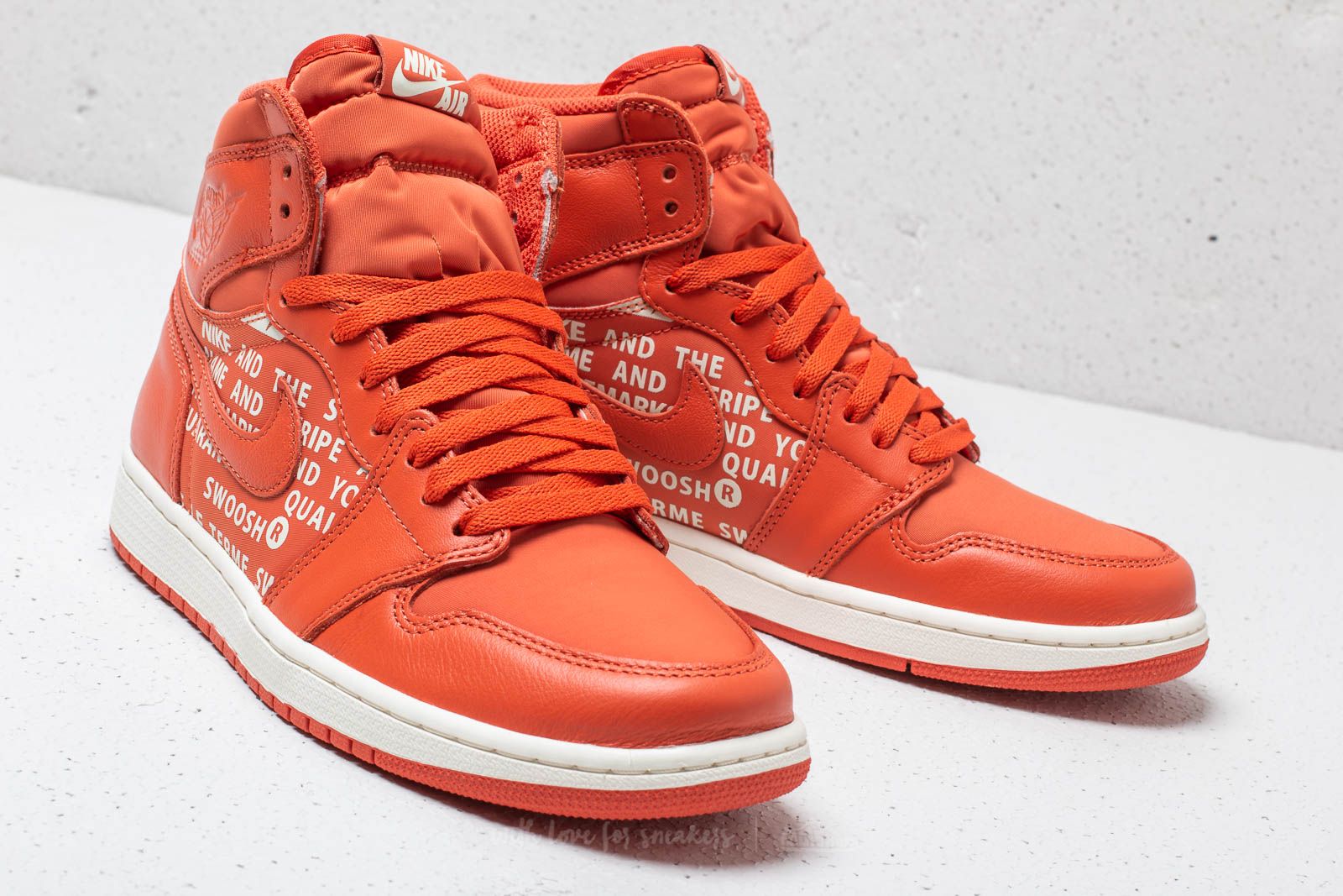 Jordan 1 vintage coral discount