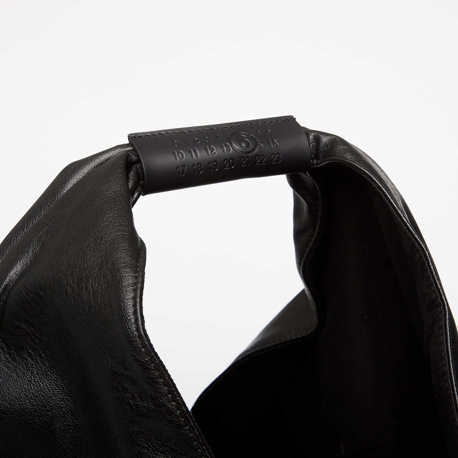 Dámské tašky přes rameno MM6 Handbag Black